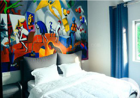  祁门对于酒店的墙体彩绘而言更注重哪些方面？